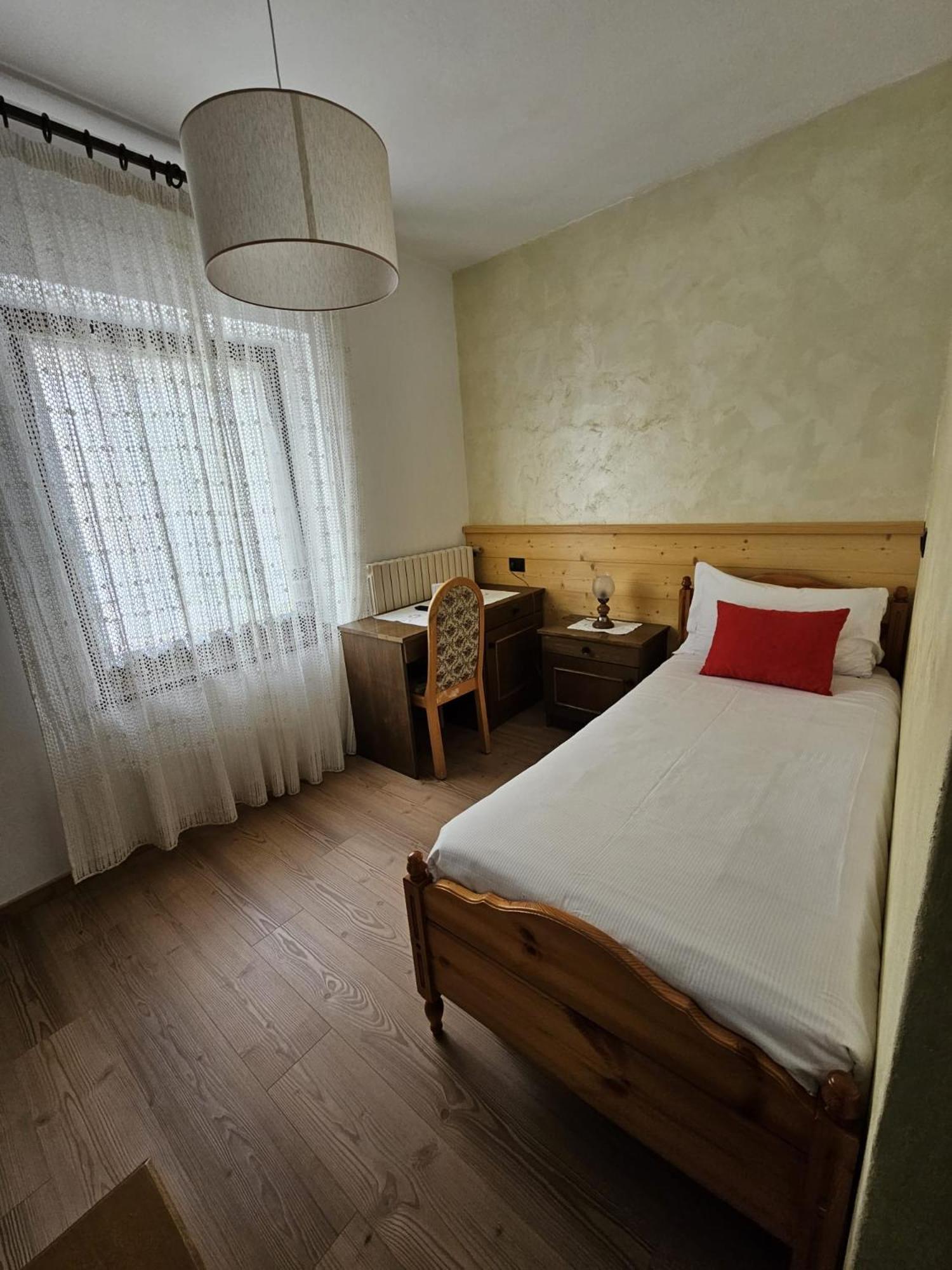 Hotel Miravalle Imer Esterno foto